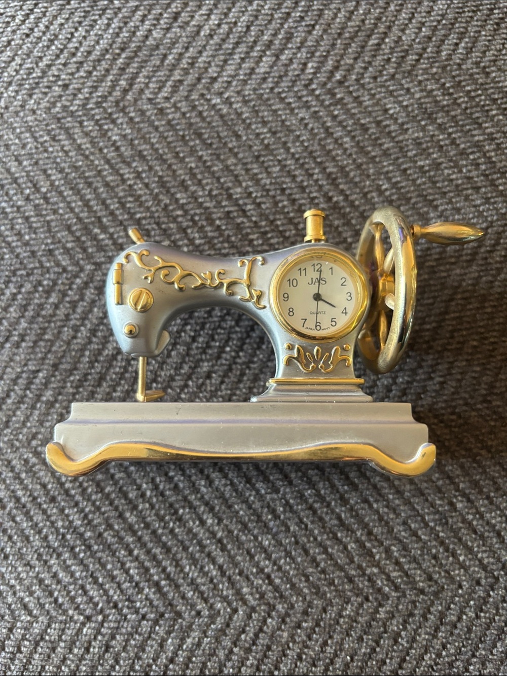 Vintage-Inspired Gray And Gold Sewing Machine Table Clock By
